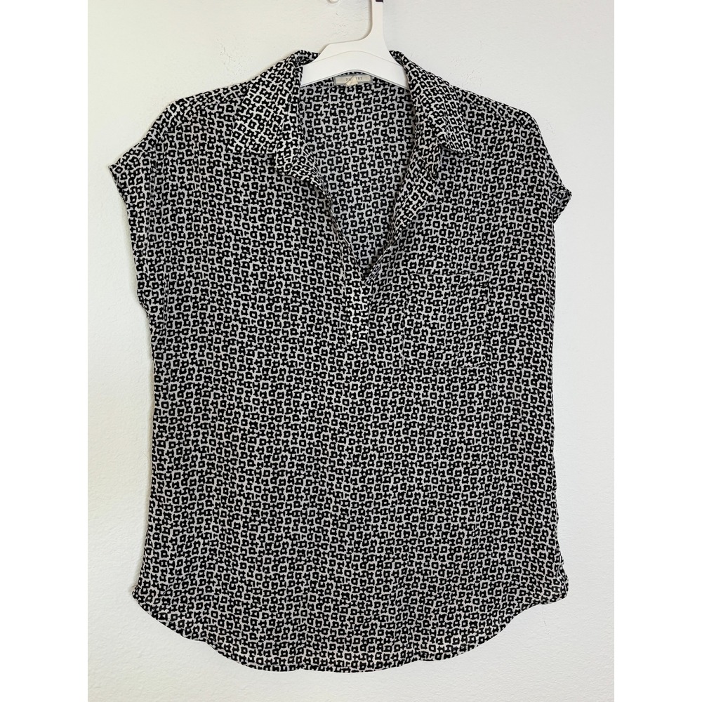 Pleione Black White Geometric Print Cap Sleeve Split Neck Blouse Small